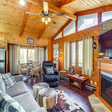Rustic Newland Cabin With Deck By Lake And Trails! Екстер'єр фото